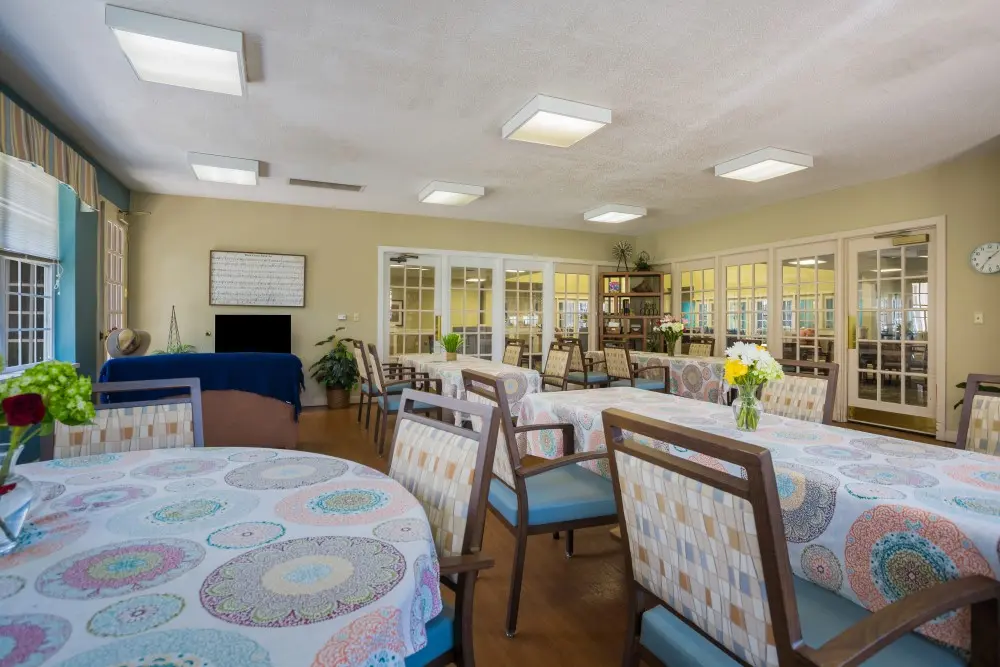 Dining hall at American House Murfreesboro, a retirement community in Murfreesboro, Tennessee